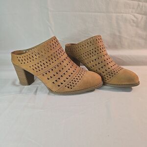 Avenue Cloudwalkers Baxter Comfort Clog Shoe Size 10W Vegan Suede Diamond Cuts